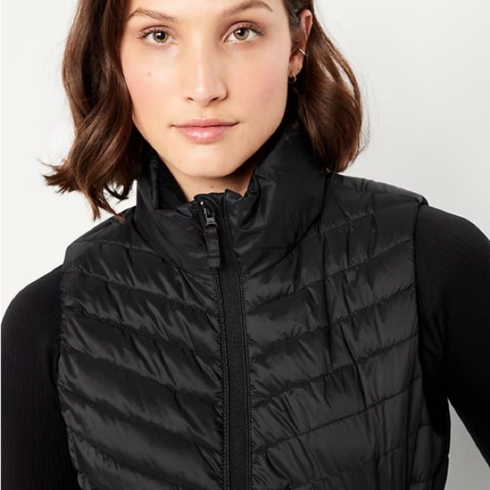 Old Navy Water-Resistant Packable Puffer Vest